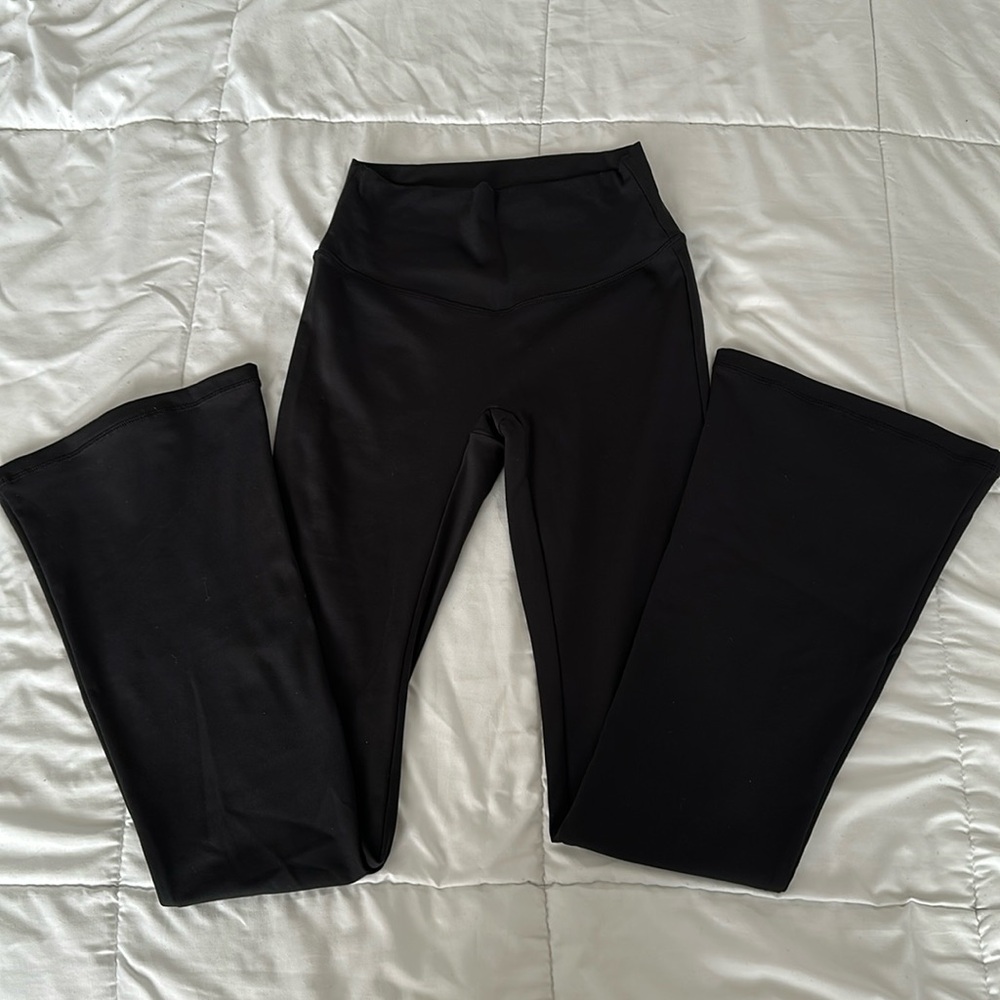 Free Spirit Outlet “Destiny Flare” leggings